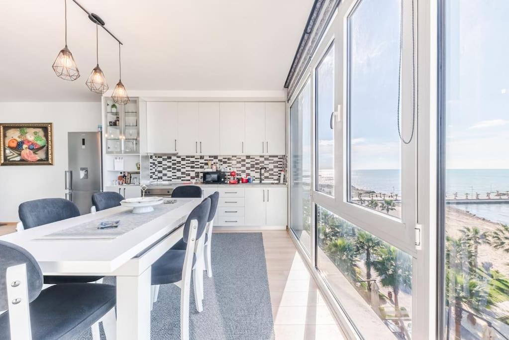 Seaview Luxury Suite By Ps Golem  Exterior photo